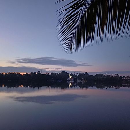 Villa River View ألوثغاما المظهر الخارجي الصورة